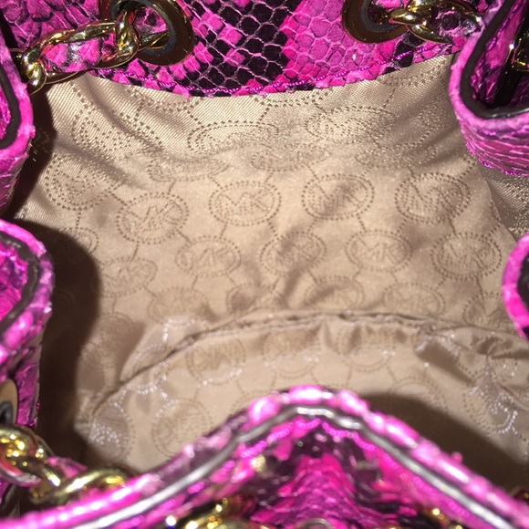 MICHAEL Michael Kors Frankie Mini Snake Crossbody - Picture 7 of 8